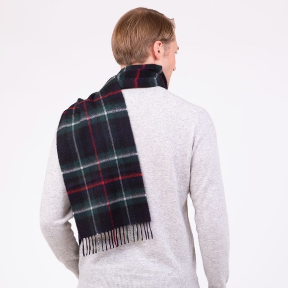 KILTANE OF SCOTLAND 100% Soft Fine L/Wool Scarf Mackenzie Family Tartan Plaid OS - Picture 3 of 11